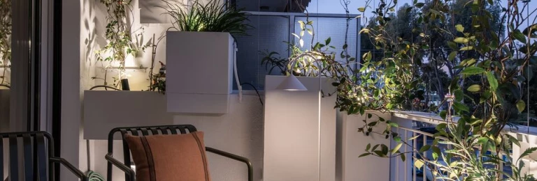 Front terrace greenery detail