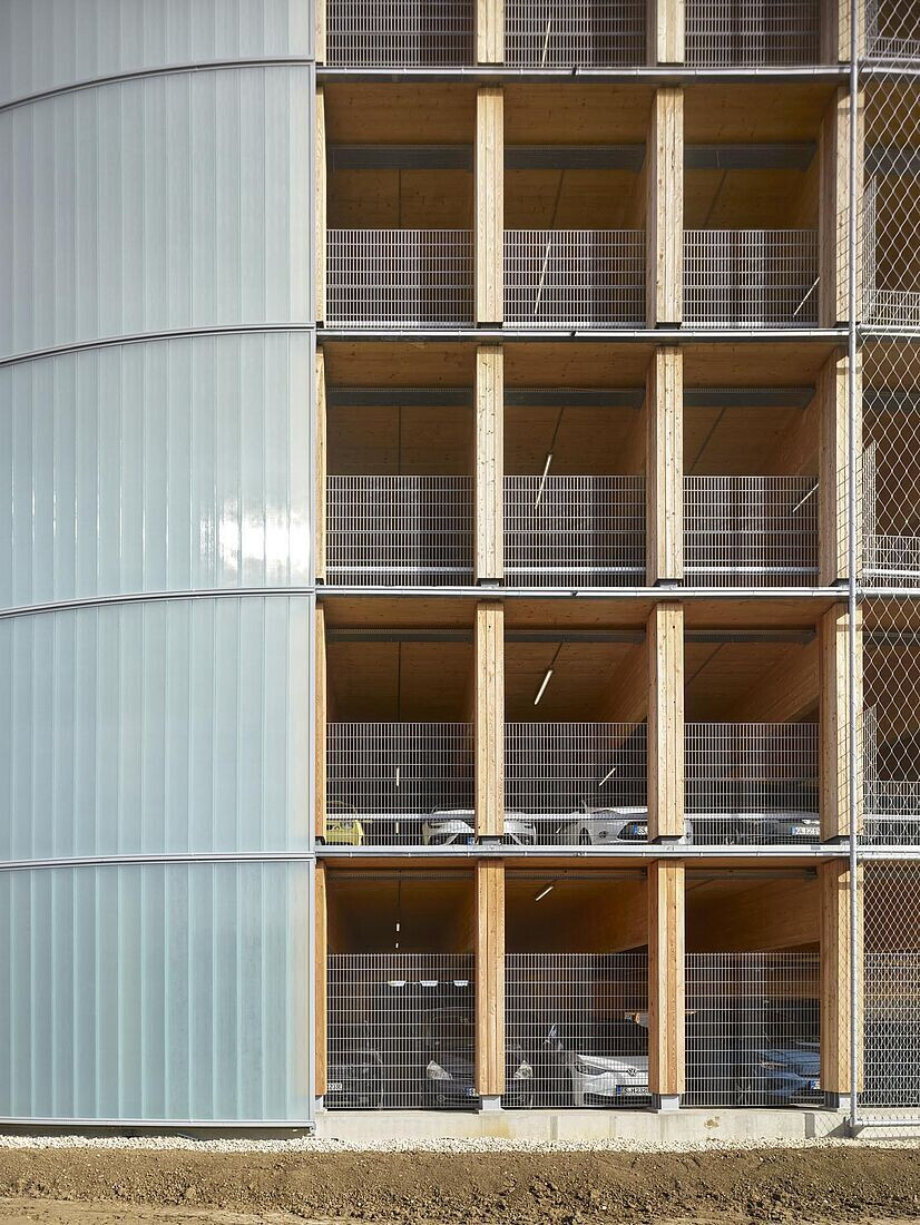 photo_credit Roland Halbe